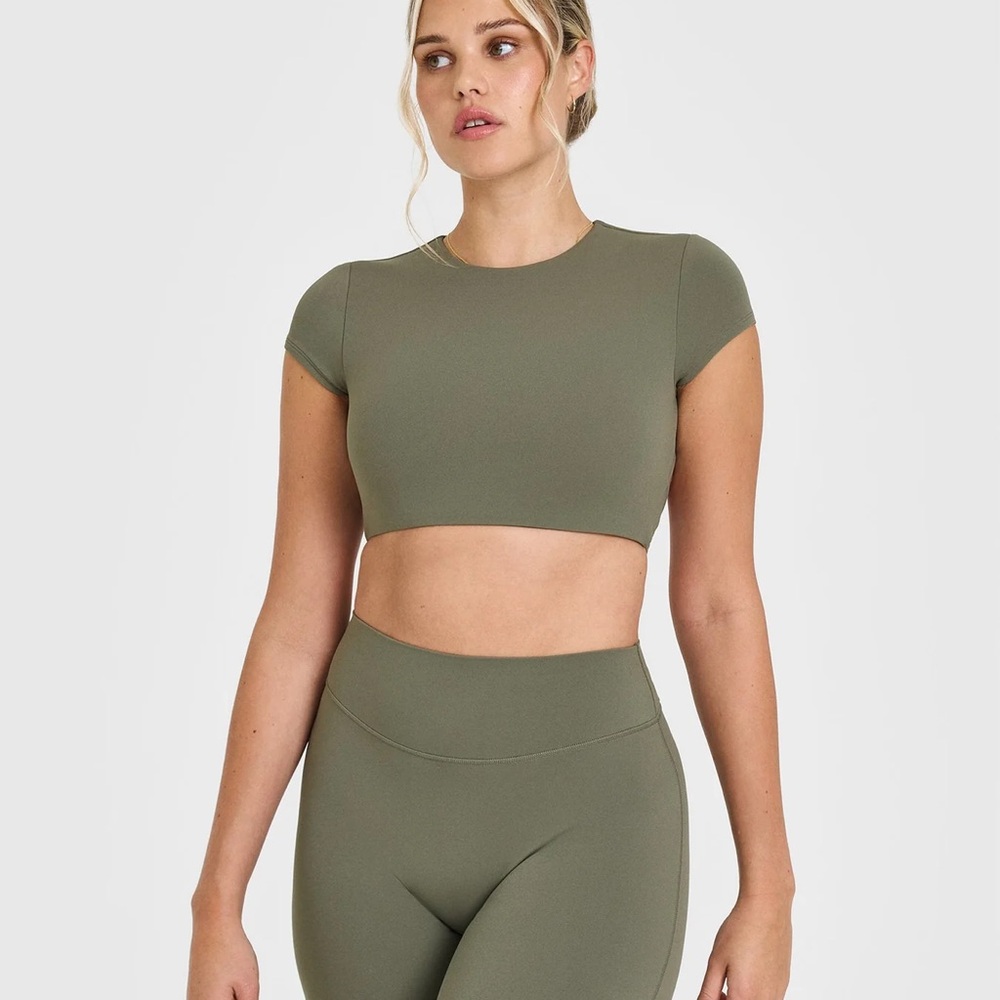 ONER ACTIVE SOFTMOTION™ SHORT SLEEVE CROP TOP